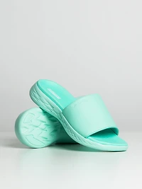 SKECHERS ON THE GO 600 POUR FEMMES - LIQUIDATION