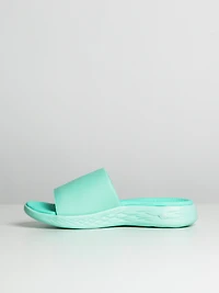 SKECHERS ON THE GO 600 POUR FEMMES - LIQUIDATION