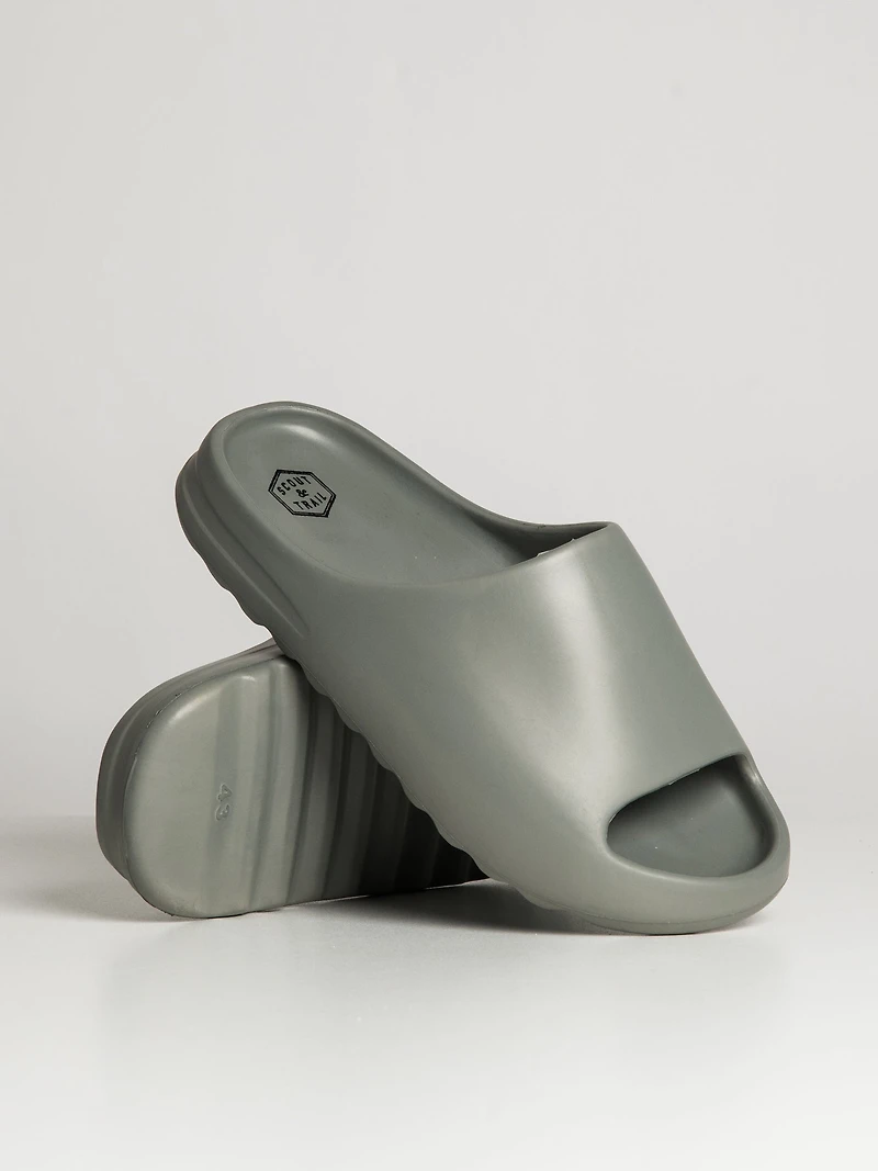 SQUISHYY SCOUT & TRAIL POUR HOMMES