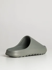 SQUISHYY SCOUT & TRAIL POUR HOMMES