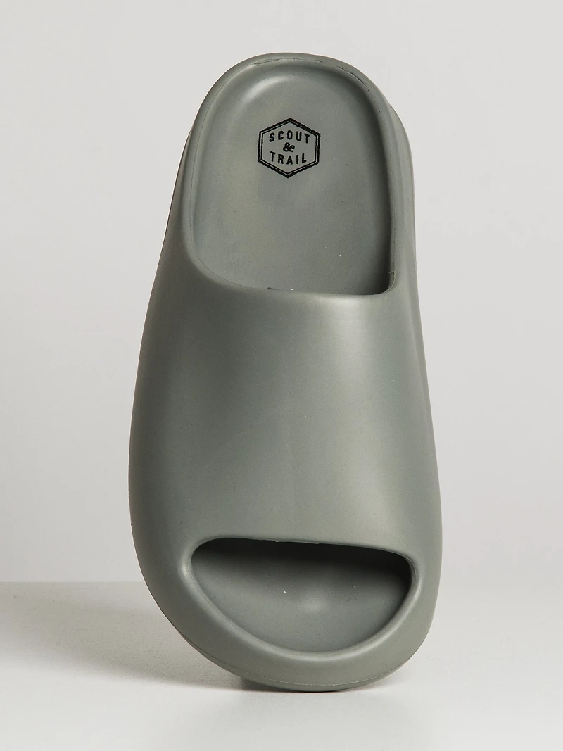 SQUISHYY SCOUT & TRAIL POUR HOMMES