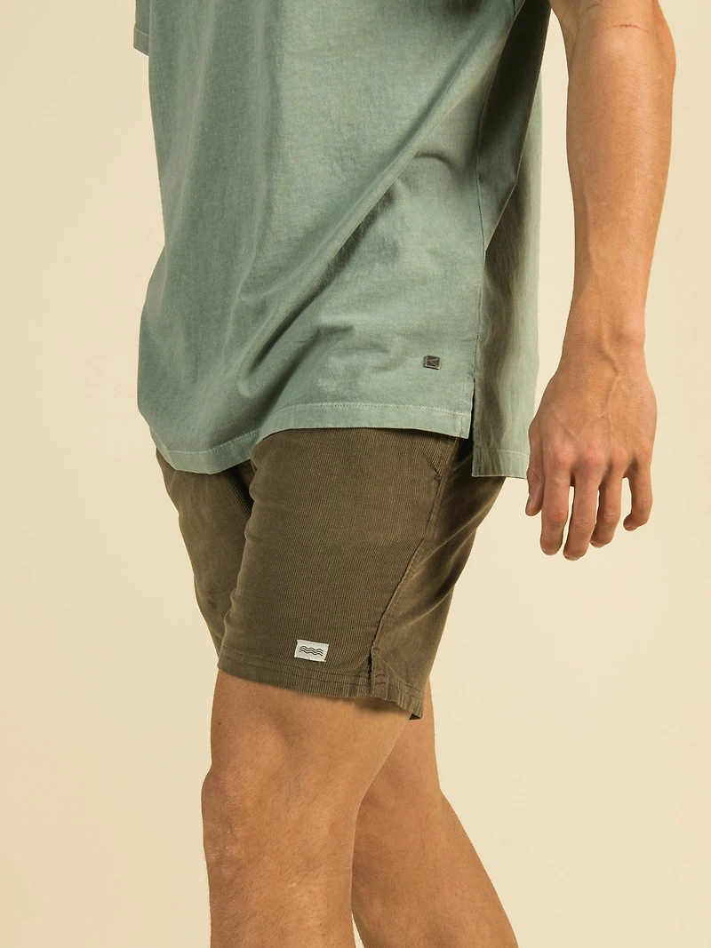 MALLES EXPLORER PULL ON 6' SHORT - CLEARANCE