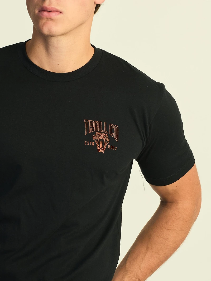 TROLL CO. DHCM RATTLED T-SHIRT