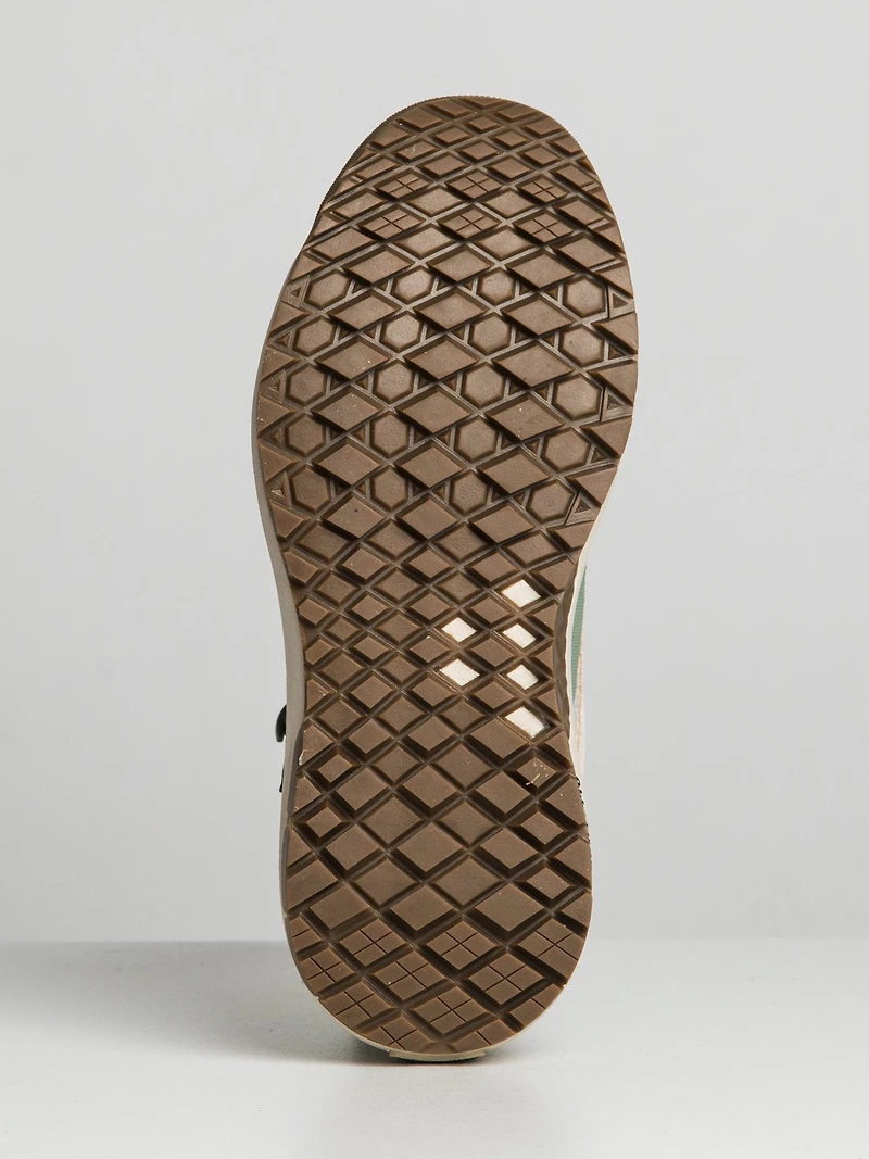 WOMENS VANS ULTRARANGE EXO HI GORE-TEX - CLEARANCE