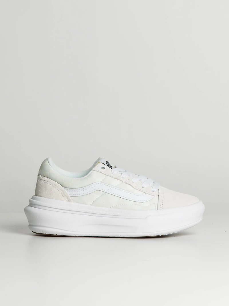 WOMENS VANS OLD SKOOL OVERT CC - CLEARANCE