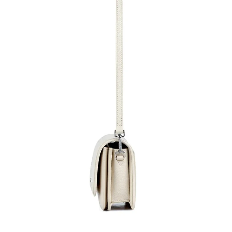 GRACE - The handy little bag that fits right into your daily life