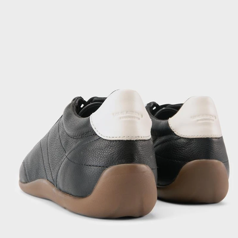 Hollie – La sportive stylé