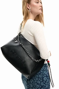 26SAXP66 - Le grand sac à main logo charm