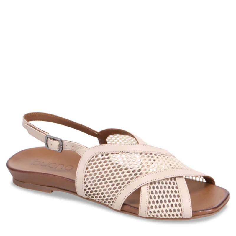 DEE - The minimalist sandal with a bold look