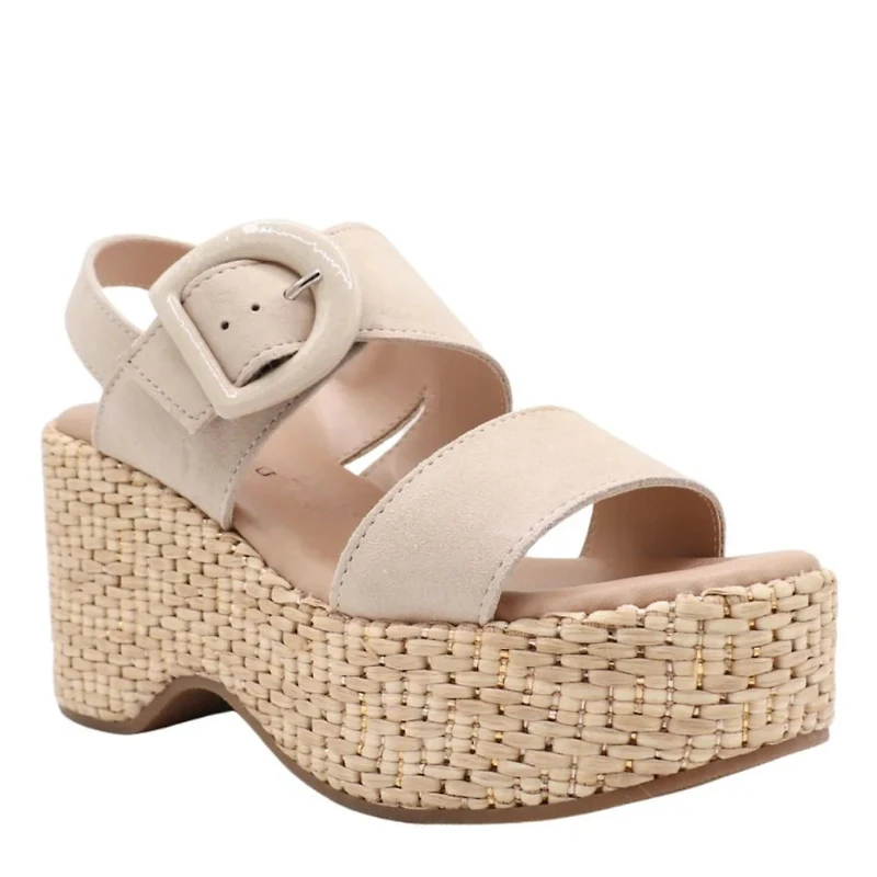 Planeta - The platform sandal with a natural vibe and bold look