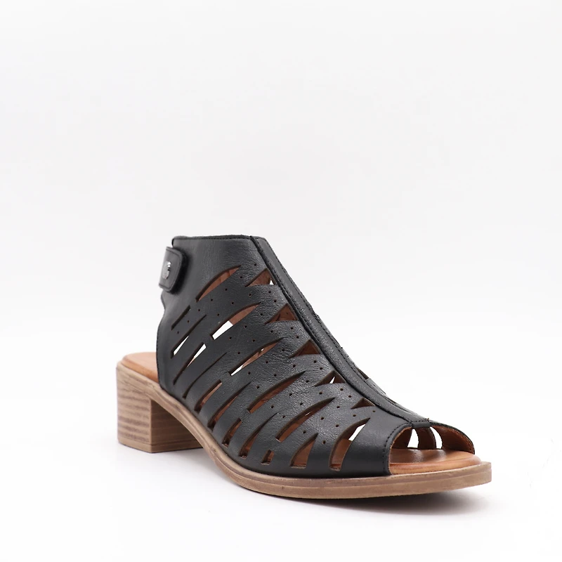 Sandale à Talon Janelle – Cuir Perforé & Confort Absolu