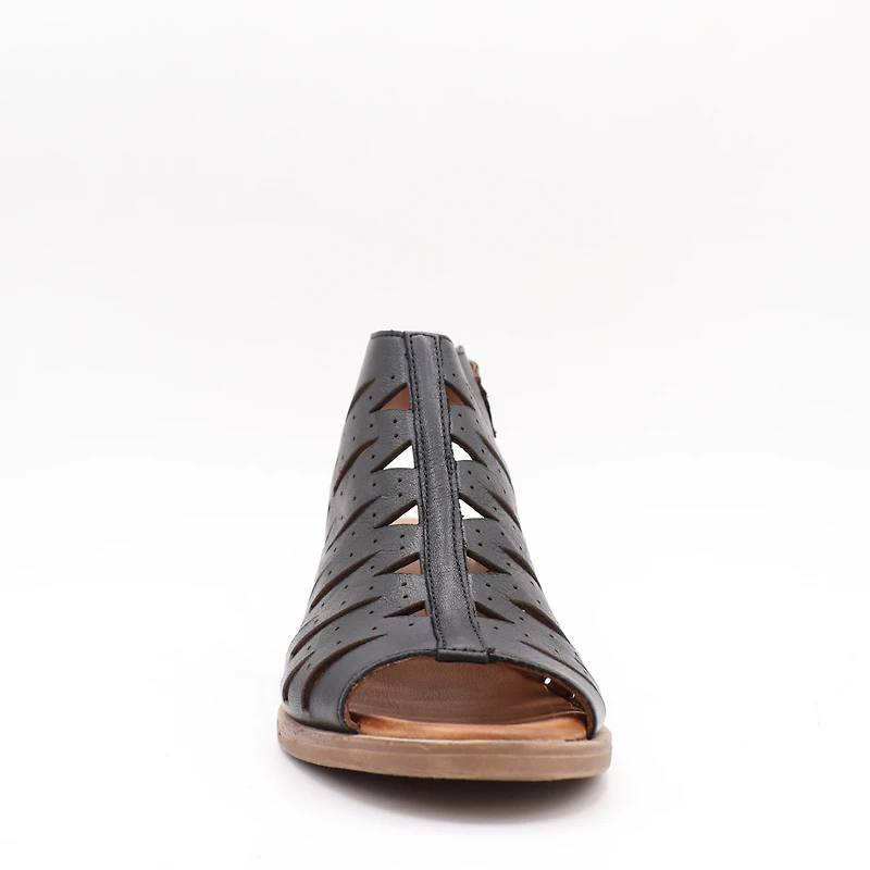 Sandale à Talon Janelle – Cuir Perforé & Confort Absolu