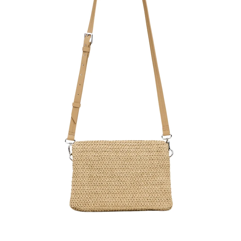 26SAXO03 - Sac à rabat en raphia charms