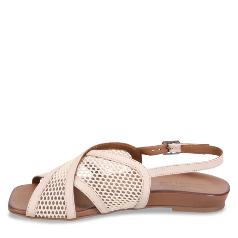 DEE - The minimalist sandal with a bold look