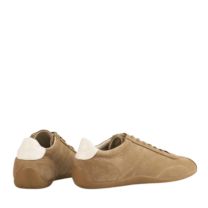 Hollie – La sportive stylé