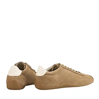 Hollie – La sportive stylé