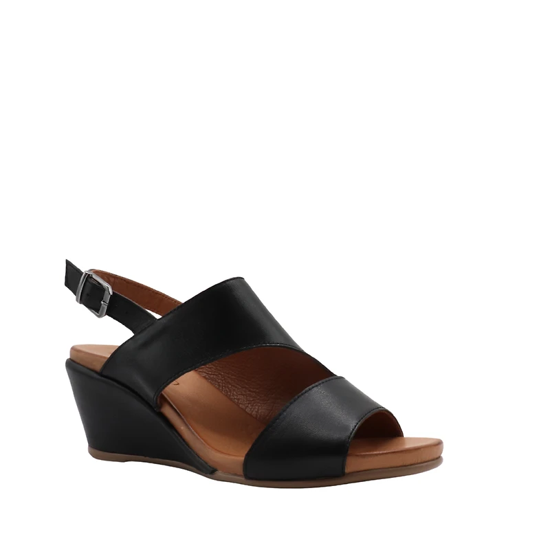 Lola - La sandale sophistiquée au design épuré