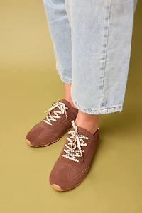 Carla - La chaussure sportive à l'allure chic