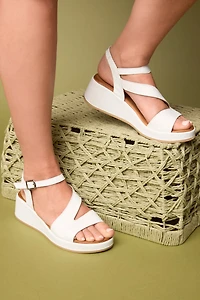 Amira - La sandale compensée au confort absolu