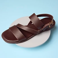 Lara – The Minimalist Leather Sandal