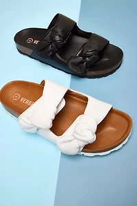 RAIN – La sandale slide à nœuds