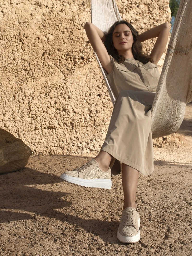 23710 - Le sneaker tressée confortable et tendance