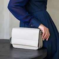 Farah.24 - Le sac à main à rabat