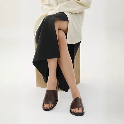 Effie - La Sandale slide en cuir tressé