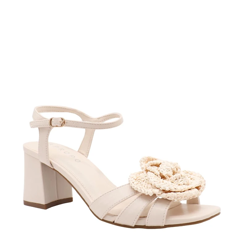 Sara - Féminine, élégante et pleine de caractère