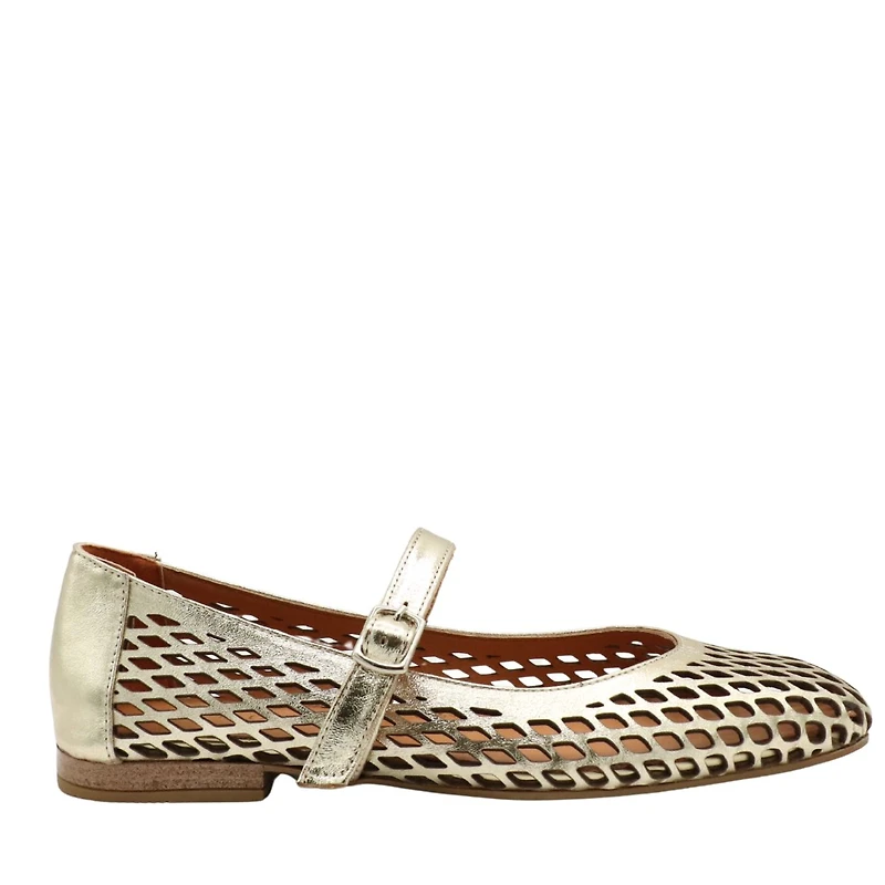 Misti - La ballerine ajourée au charme audacieux