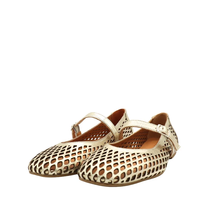 Misti - La ballerine ajourée au charme audacieux