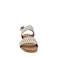 River - The openwork sandal with a natural style