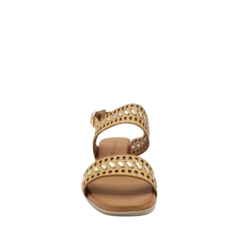 River - The openwork sandal with a natural style