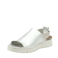 Pammy - The practical and stylish sandal
