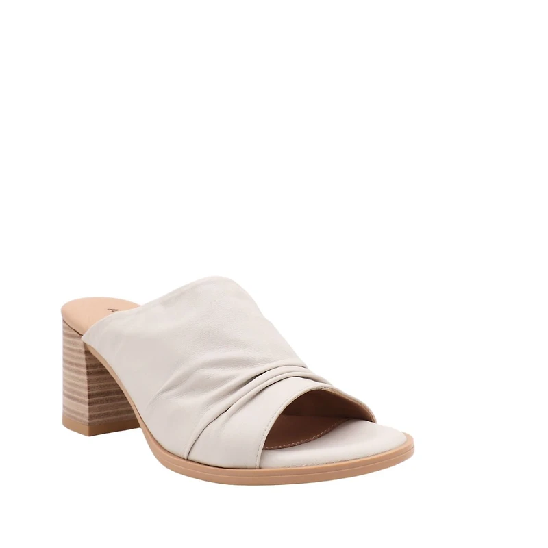 Petunia - La mule à talon haut