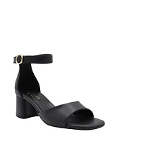 Platine - La sandale à talon haut élégante