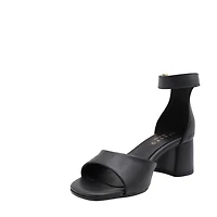 Platine - La sandale à talon haut élégante