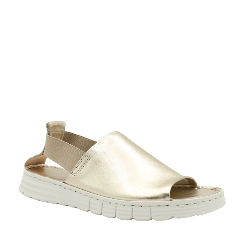 Pammy - The practical and stylish sandal