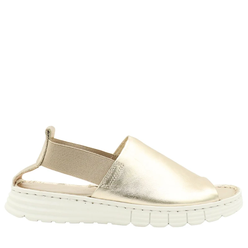Pammy - The practical and stylish sandal