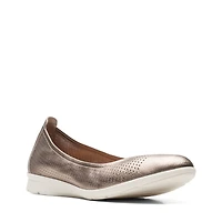 JENETTE EASE