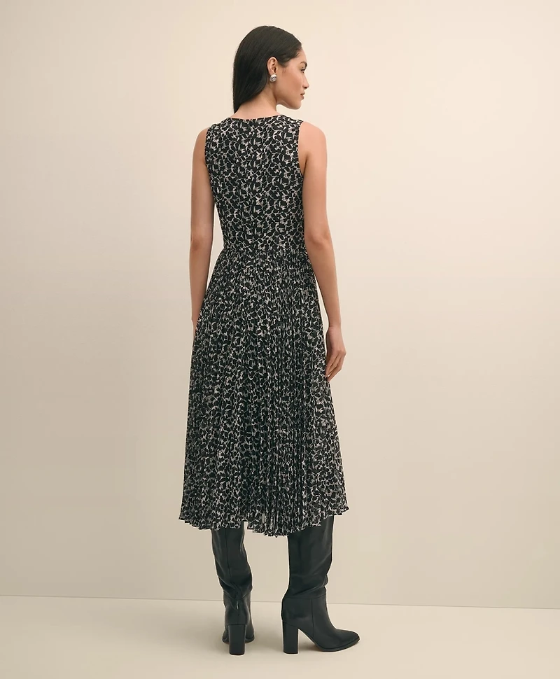 Leaf Motif Jacquard Dress