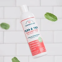 Wondercide - Flea & Tick Shampoo for Dogs + Cats - Plant Based with Cedarwood & Peppermint Oil