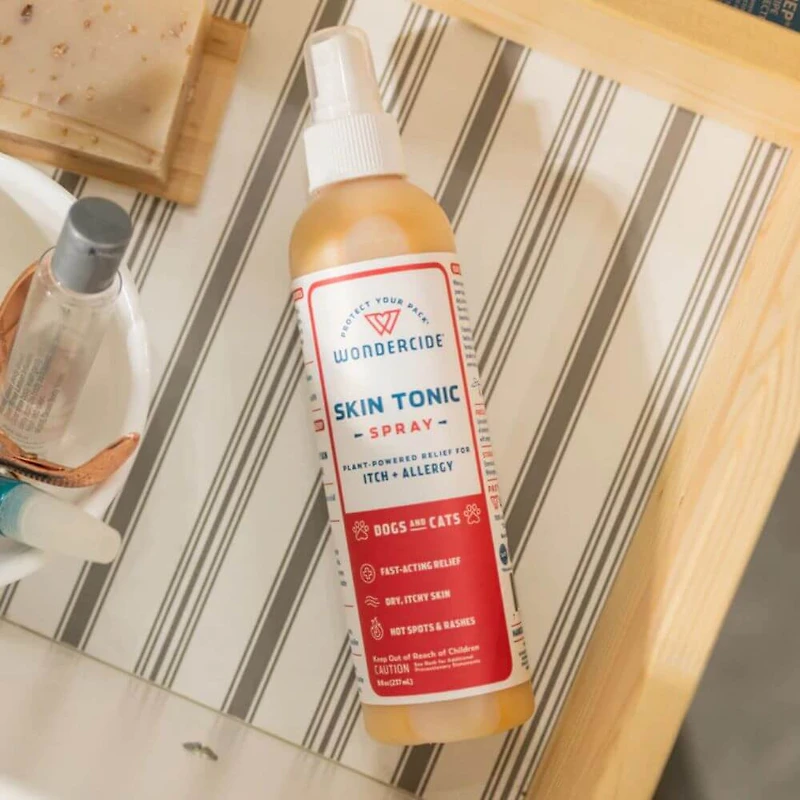 Wondercide - Skin Tonic Spray for Dogs + Cats - Plant Based Itch Relief with Natural Essential Oils