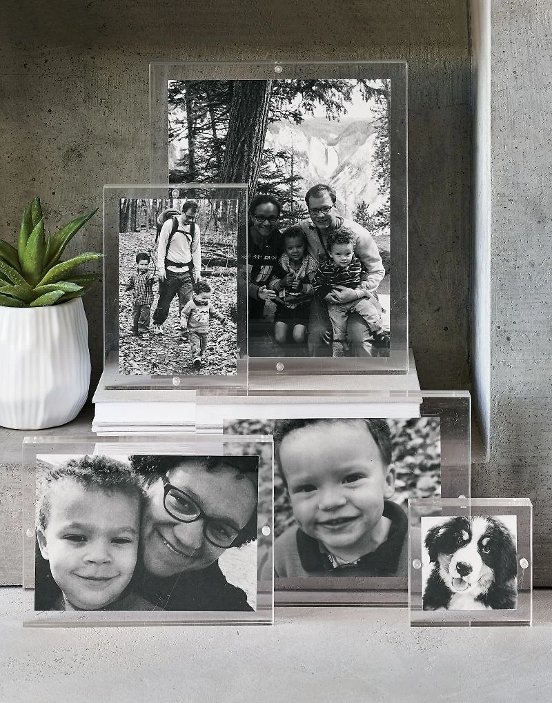 Acrylic Block 11x11 Wall-Mounted Picture Frame