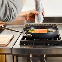 All-Clad ® HA1 Hard-Anodized Non-Stick 10" Frying Pan