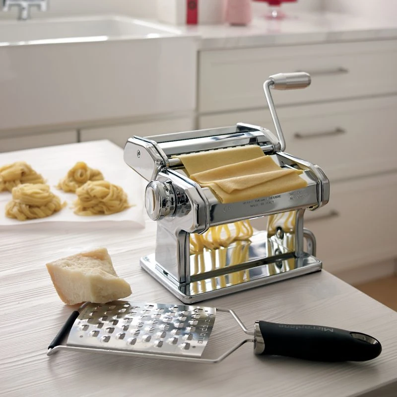 Atlas 150 Aluminum Pasta Maker