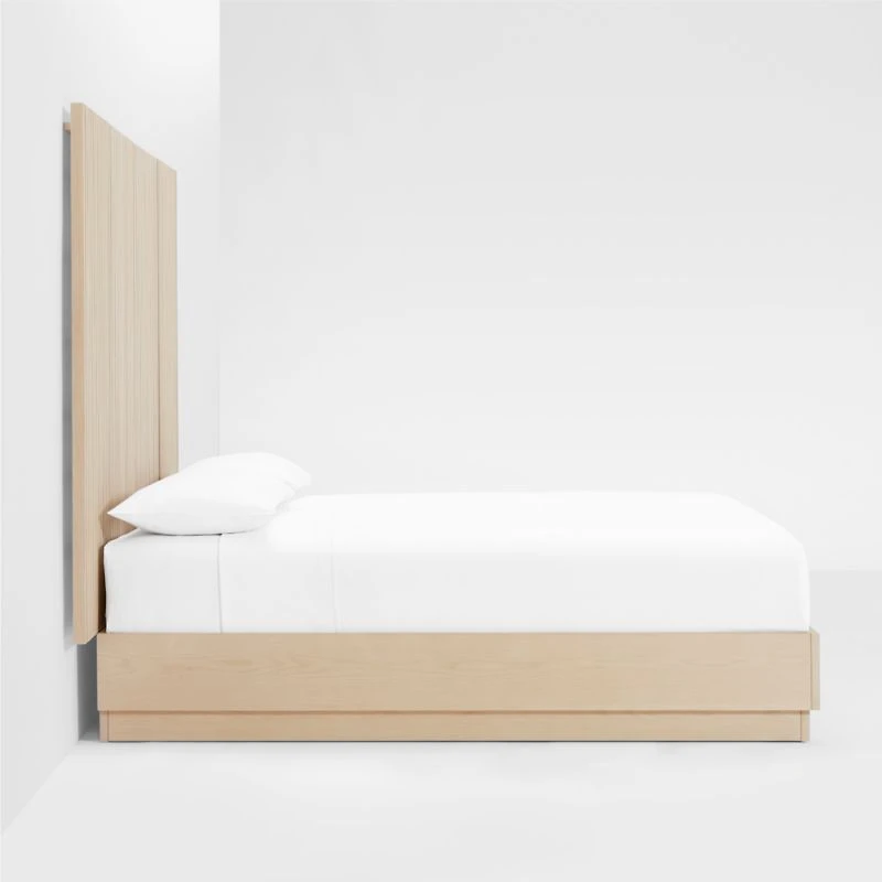 Batten White Oak King Plinth-Base Bed