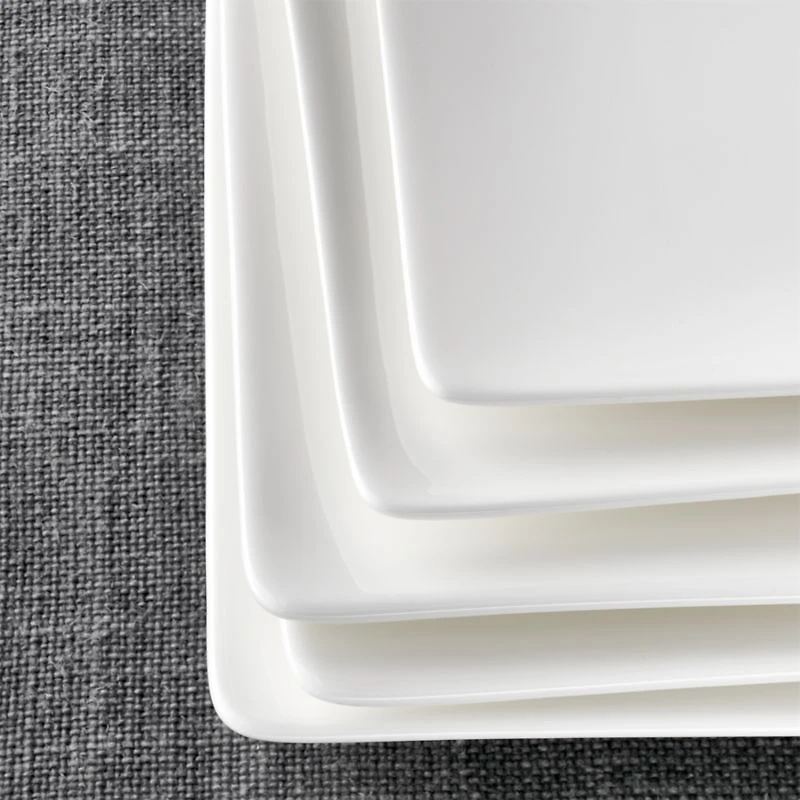 Bennett Square Dinner Plate