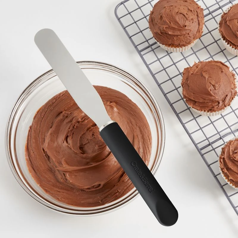 Crate & Barrel Soft-Touch Straight Icing Spatula