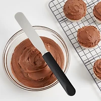 Crate & Barrel Soft-Touch Straight Icing Spatula